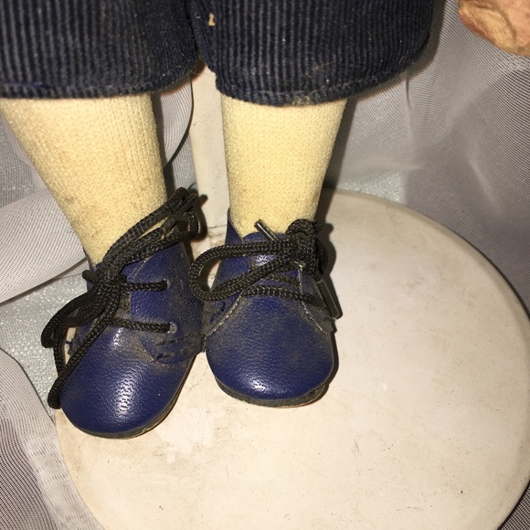 Collectible Memories porcelain handcrafted dolls - Picture 7 of 16